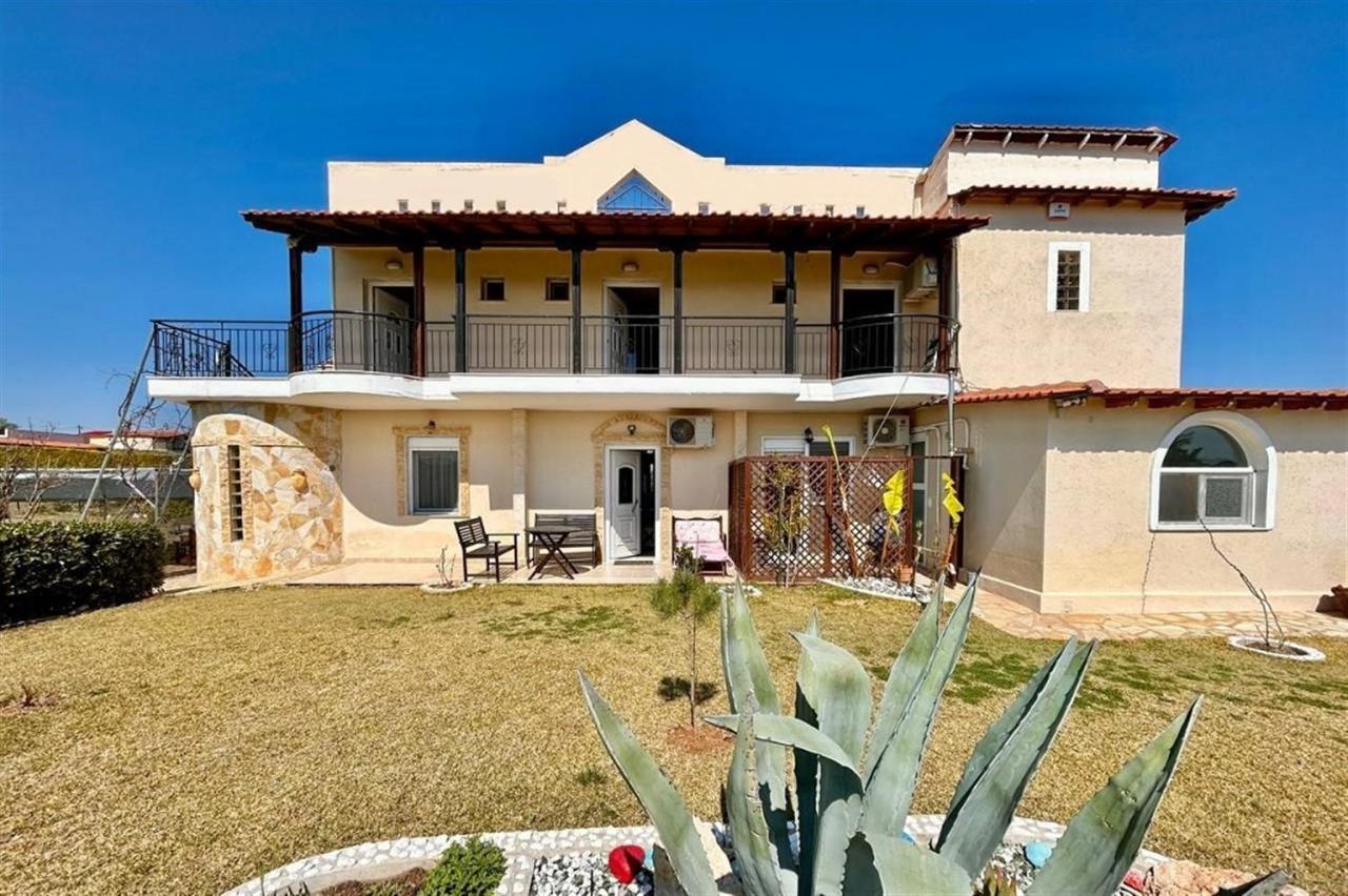 Villa Irina, Nea Potidea Kassandra Beach Exterior photo